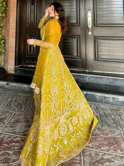 Epoque | Avanti Wedding Formals | Mehru Nisa - Waniyas