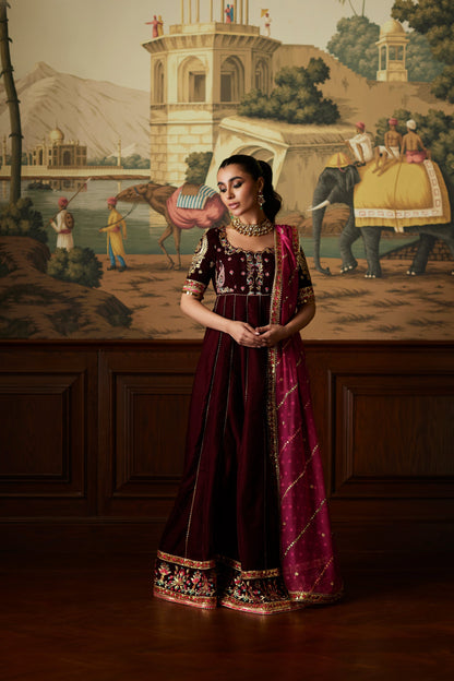 Mina Hassan | Velvet Luxe |  Daaniya - Ladies Clothes - Maria Faisal