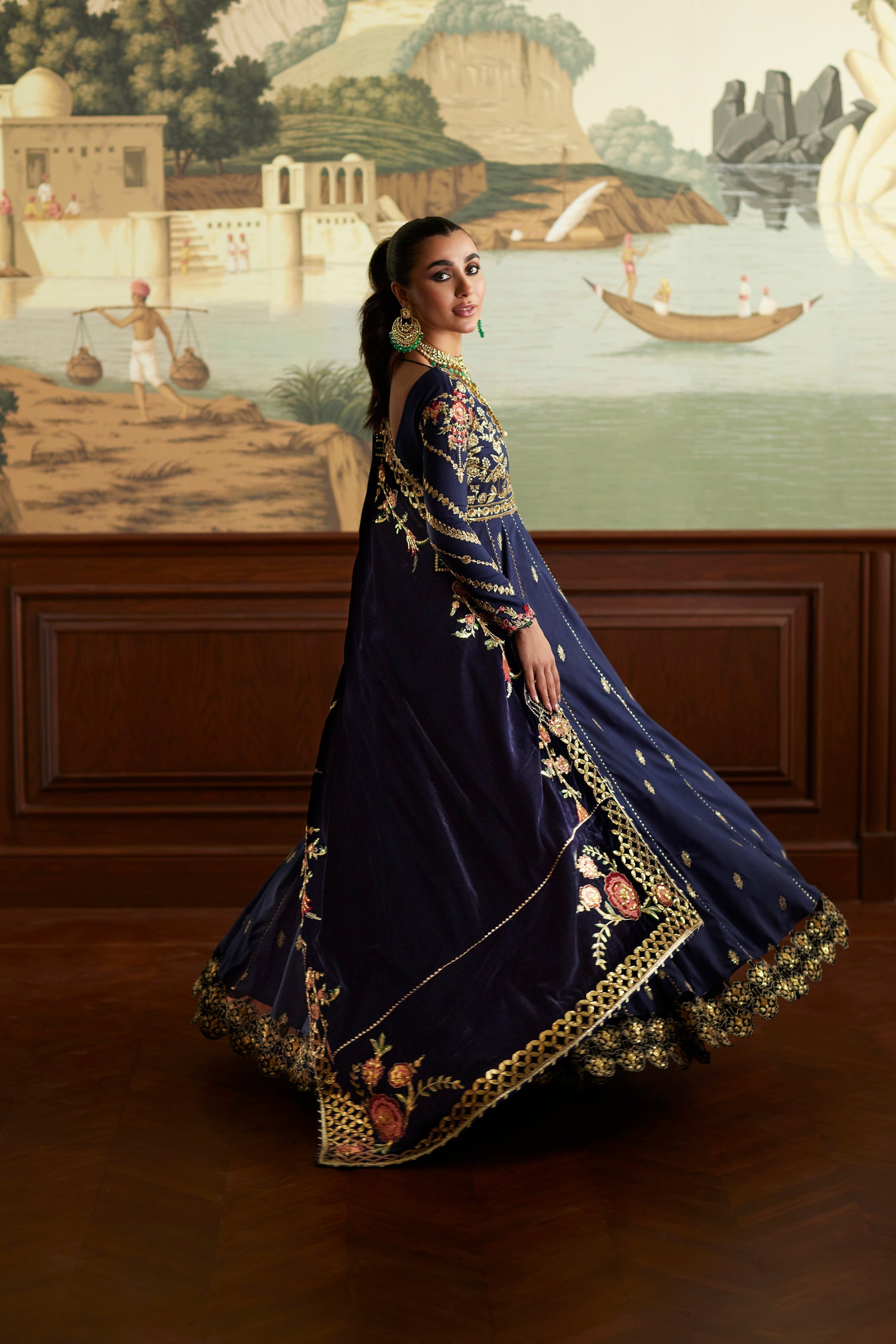 Mina Hassan | Velvet Luxe |  Raniya - Ladies Clothes - Maria Faisal