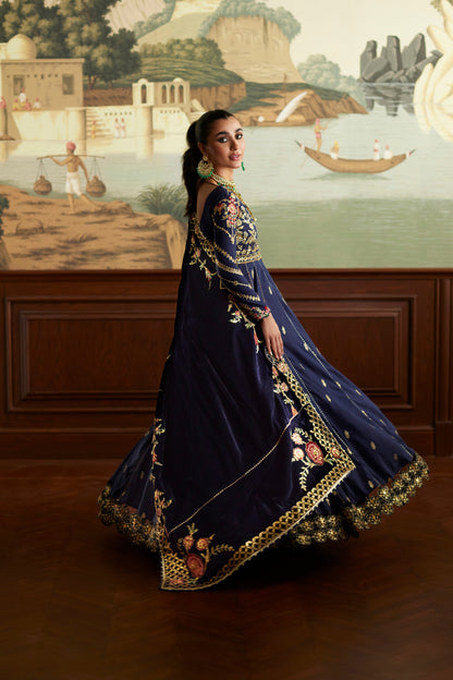 Mina Hassan | Velvet Luxe |  Raniya - Ladies Clothes - Maria Faisal