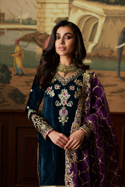 Mina Hassan | Velvet Luxe |  Amani - Ladies Clothes - Maria Faisal