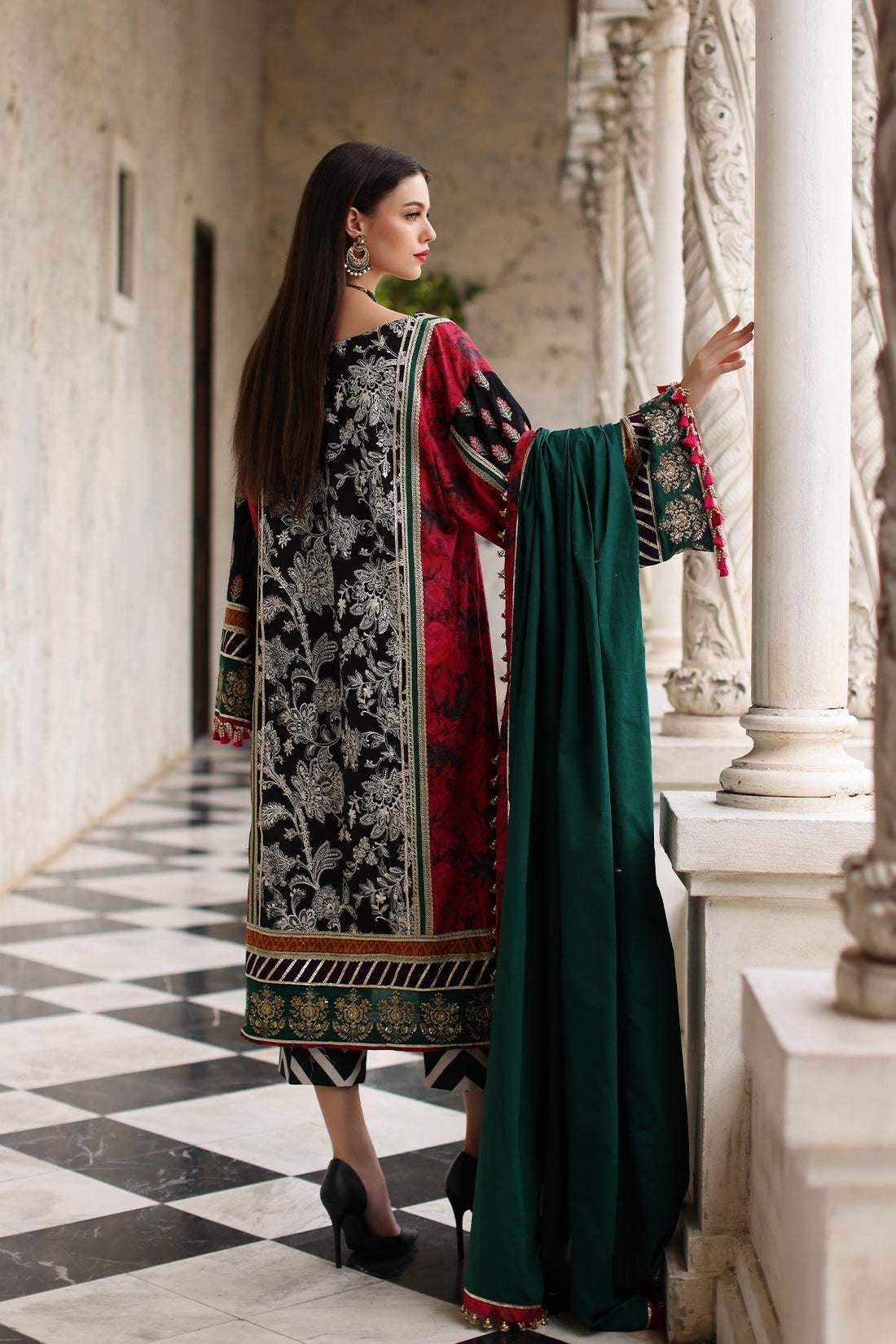 Mina Kashif | Festive Lawn | Karine - Waniyas