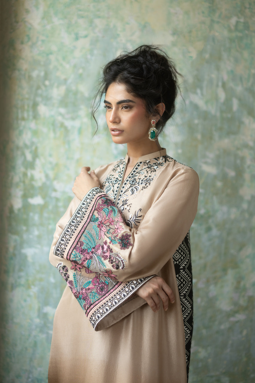 Zainab Chottani | Summer Edition 26 | Mocha Reverie Kaftan - Formal Dress - available at Maria Faisal in UK and USA.