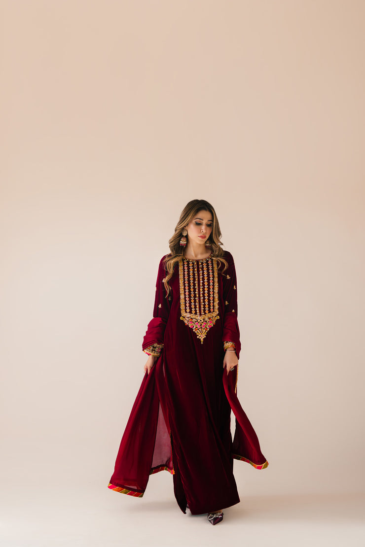 Sammy K | Velvet Festive Edit | Maroon Maxi velvet Outfit - Ladies Clothes - Maria Faisal