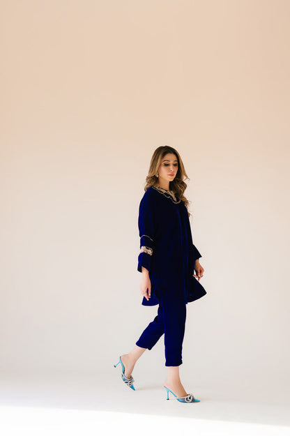 Sammy K | Velvet Festive Edit | Royal blue velvet Poncho Outfit - Ladies Clothes - Maria Faisal