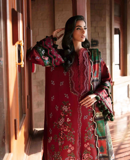 Republic Womenswear | Noemei Luxury Shawl 23 | NWU23-D3-B