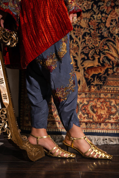 Nilofer Shahid | Aatish the Fire Within | Sholay (2pc) Aatish The Fire within by Maria Faisal - Registered Vendor of : Nilofer Shahid - type : Ladies Clothes - 100% original wedding dresses