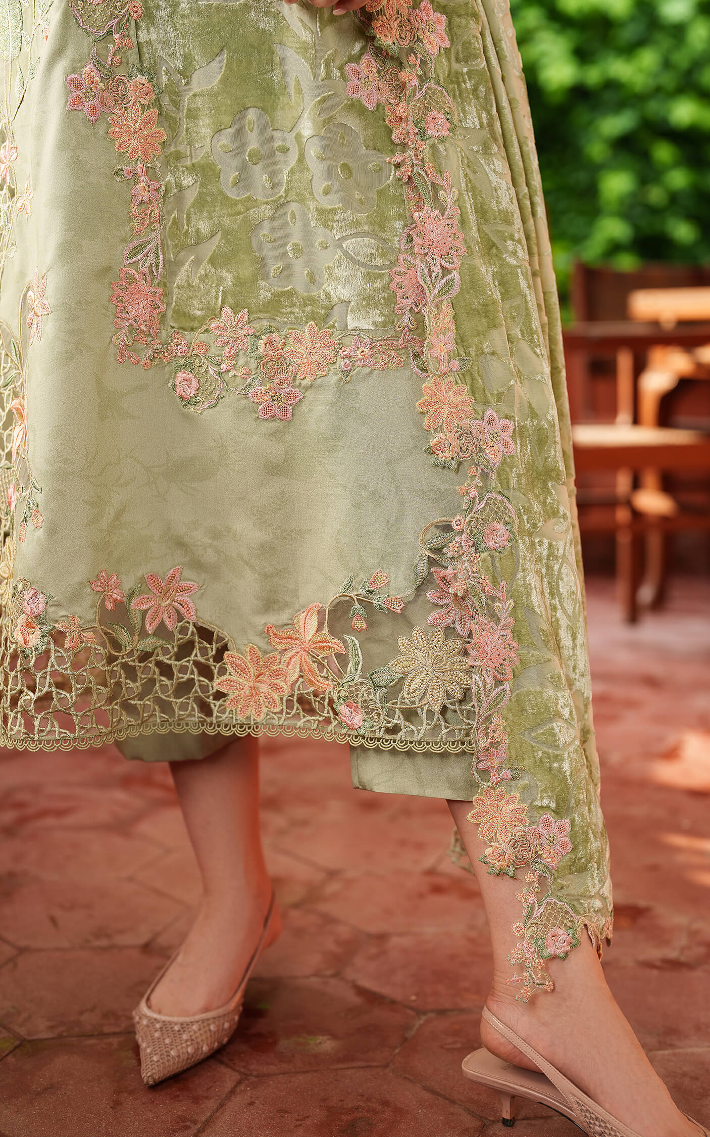 Asifa and Nabeel | Pashmina Luxe 25 | Noir LWC25-04 - Formal Dress - available at Maria Faisal in UK and USA.