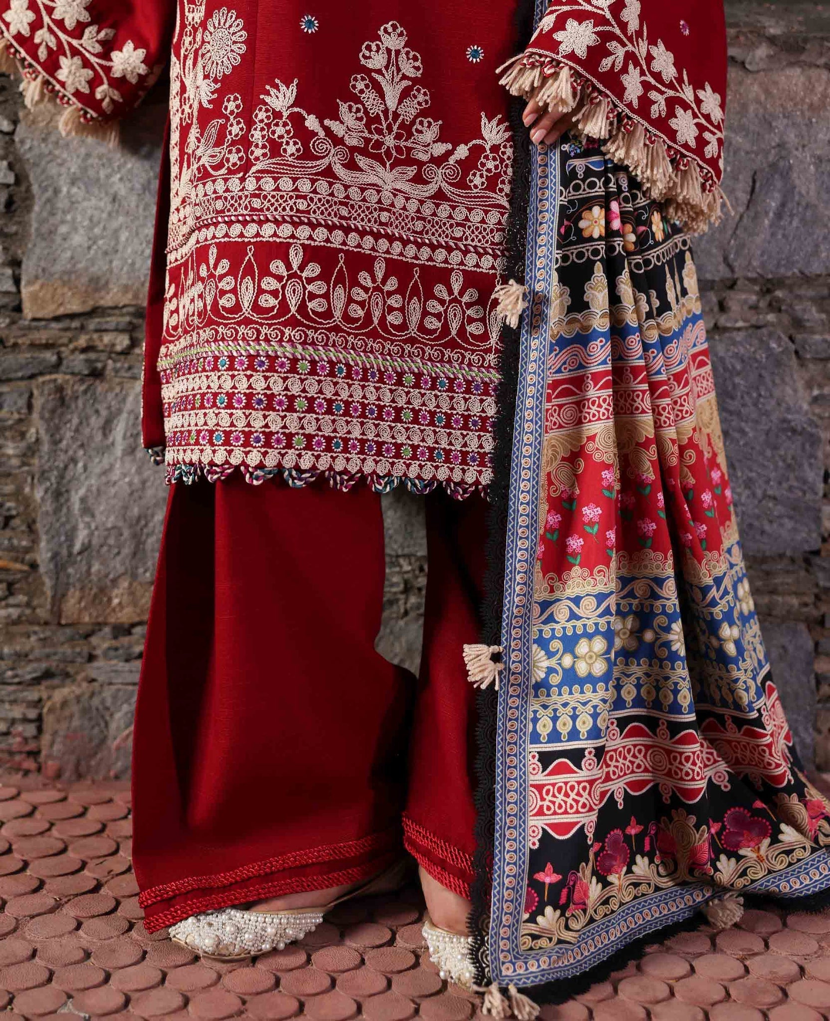 Orlena – authentic Pakistani dress from the Amaris Luxury Shawl 25 collection for women in the UK