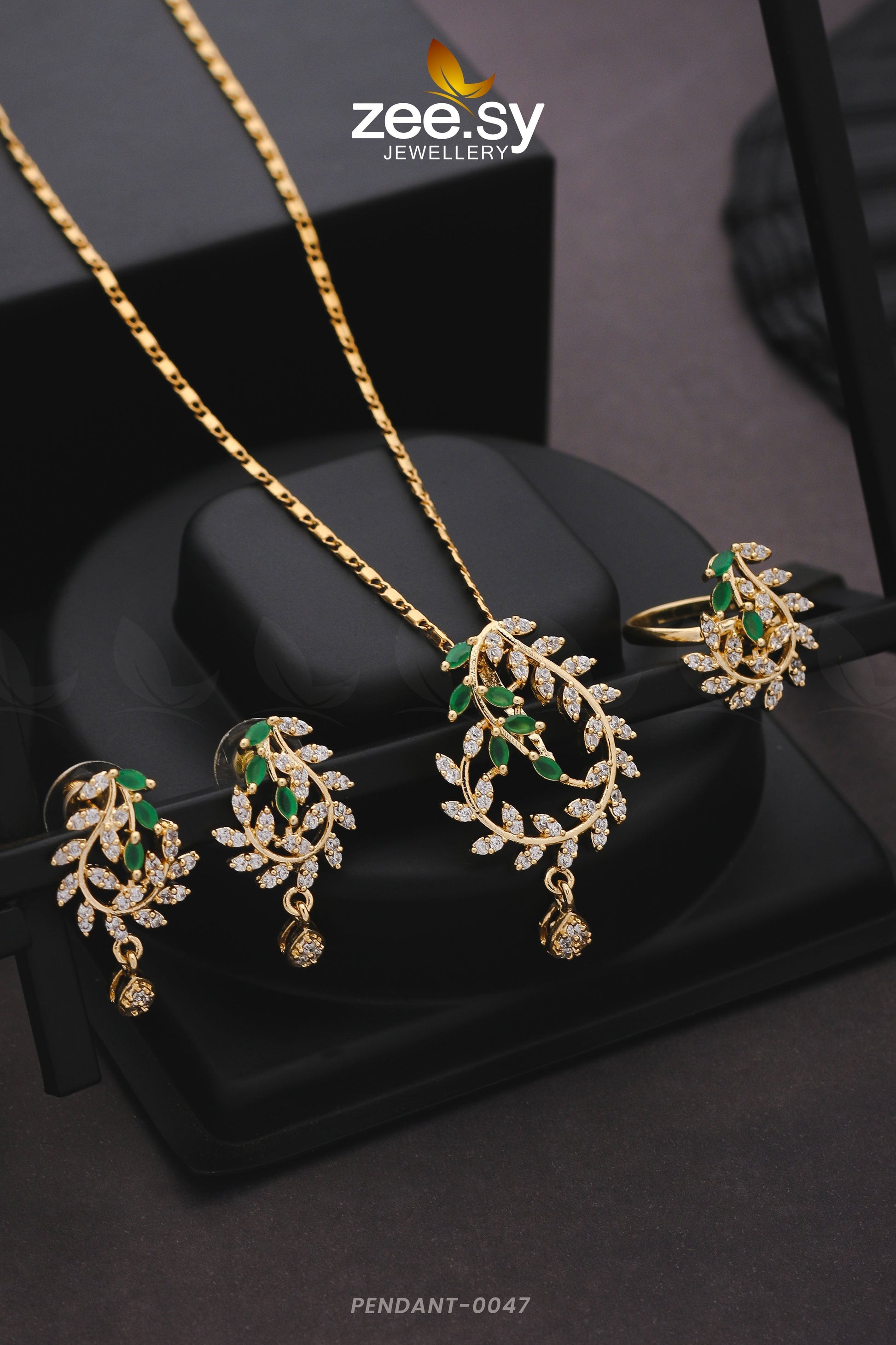 Pendant-0047 - Pendant 