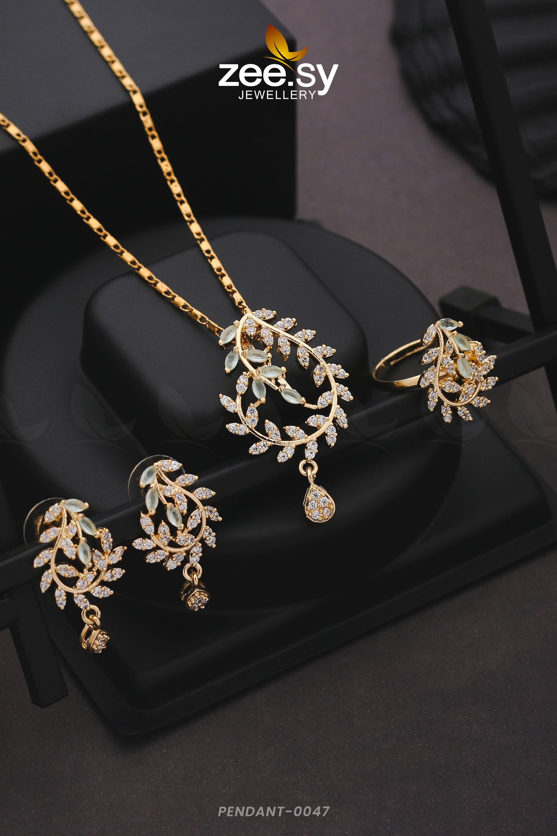 Pendant-0047 - Pendant 