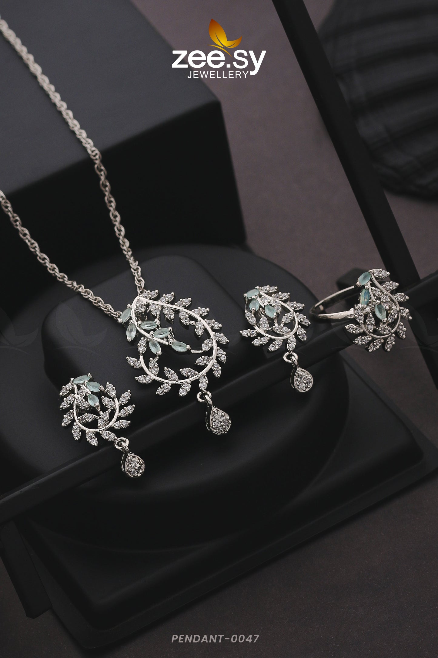 Pendant-0047 - Pendant 