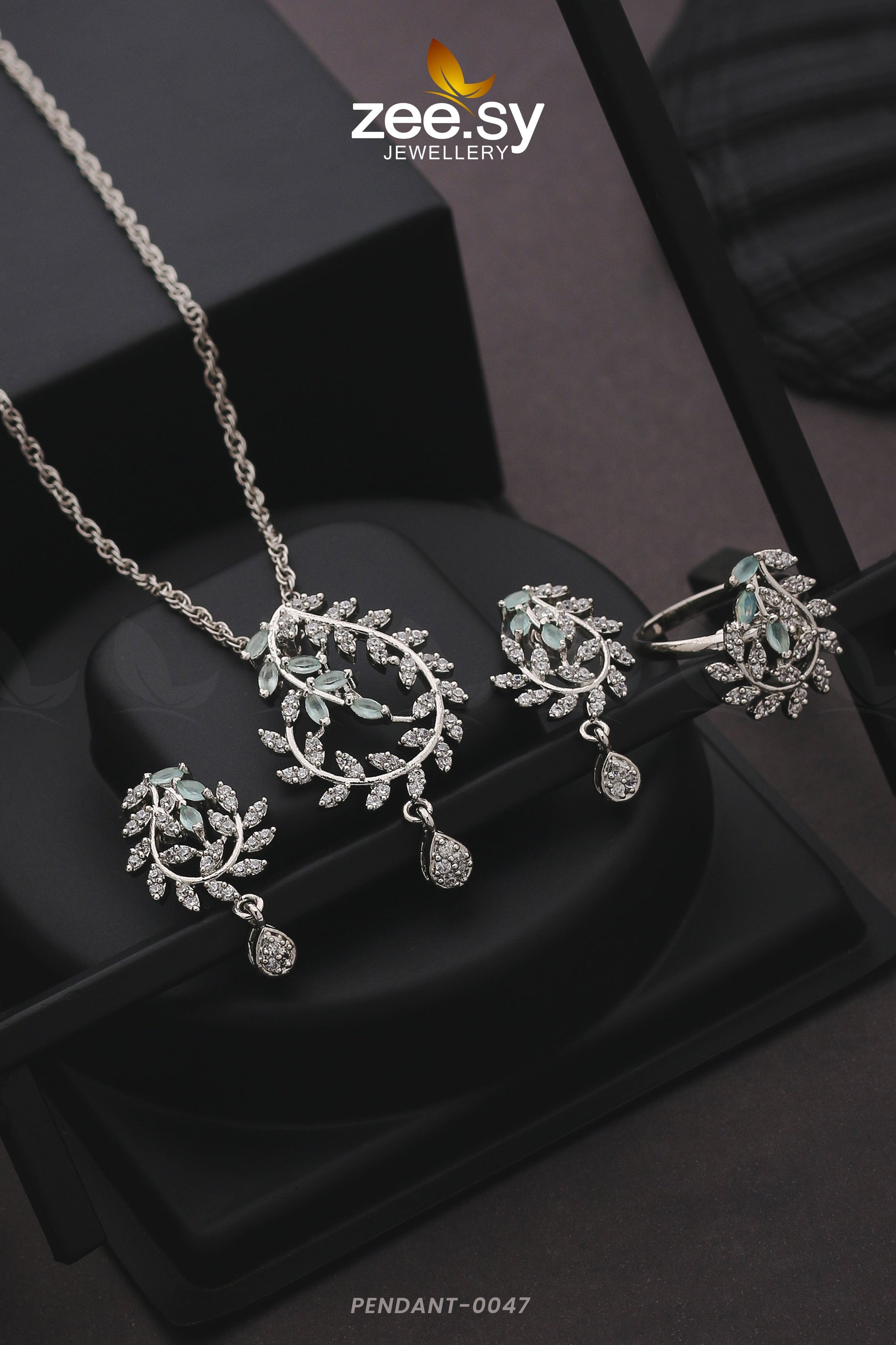 Pendant-0047 - Pendant 