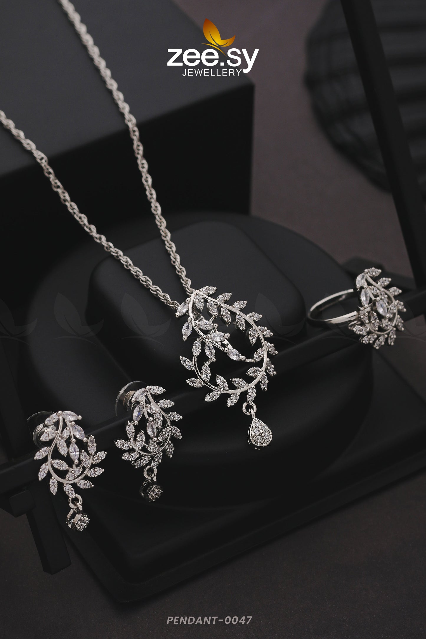 Pendant-0047 - Pendant 