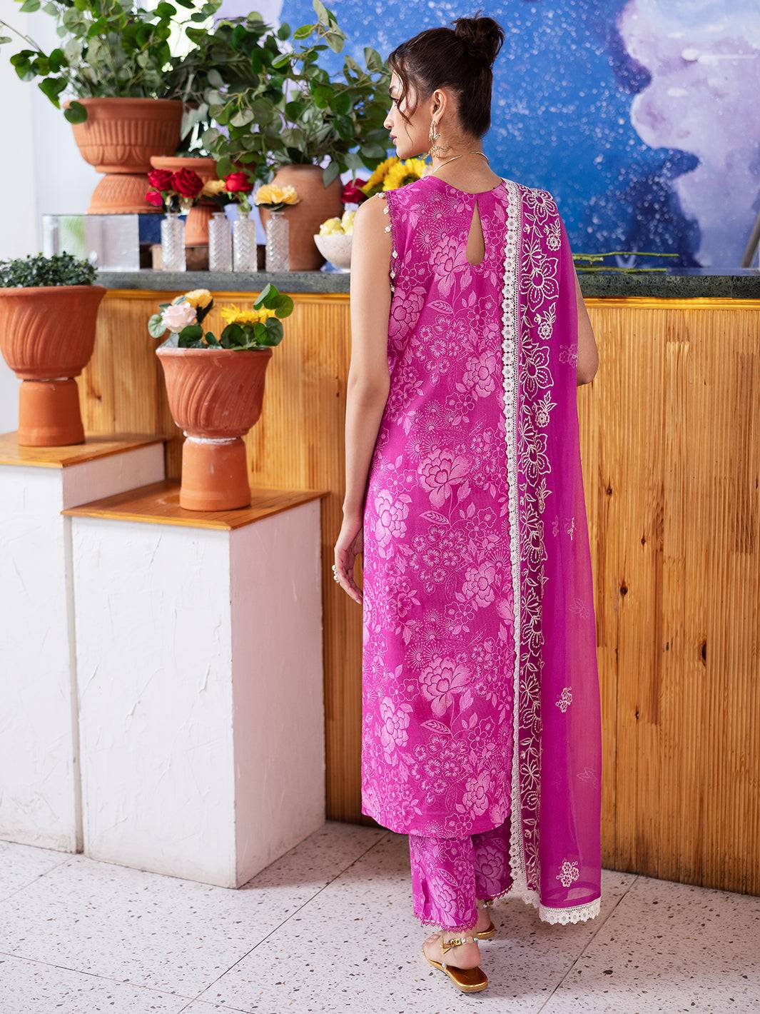 Mahnur | After Hours Luxury Lawn 25 | Peach Bellini by Maria Faisal - Registered Vendor of : Mahnur - type : Ladies Clothes - 100% original wedding dresses