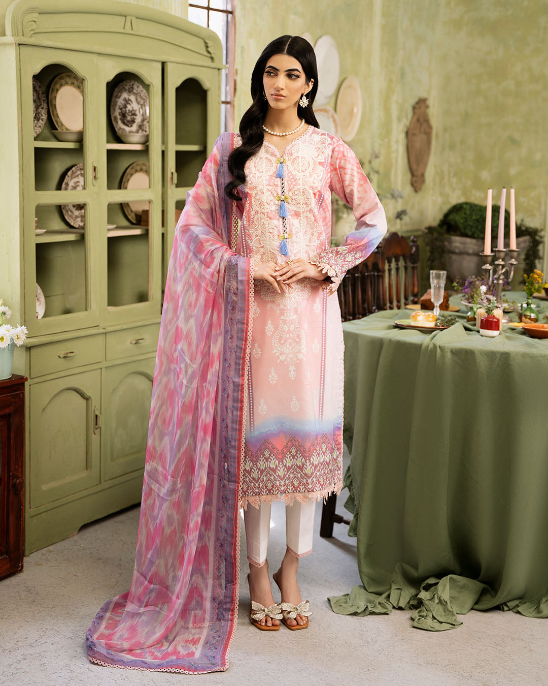 Roheenaz | Flora Printed Lawn | Amara - Ladies Clothes 