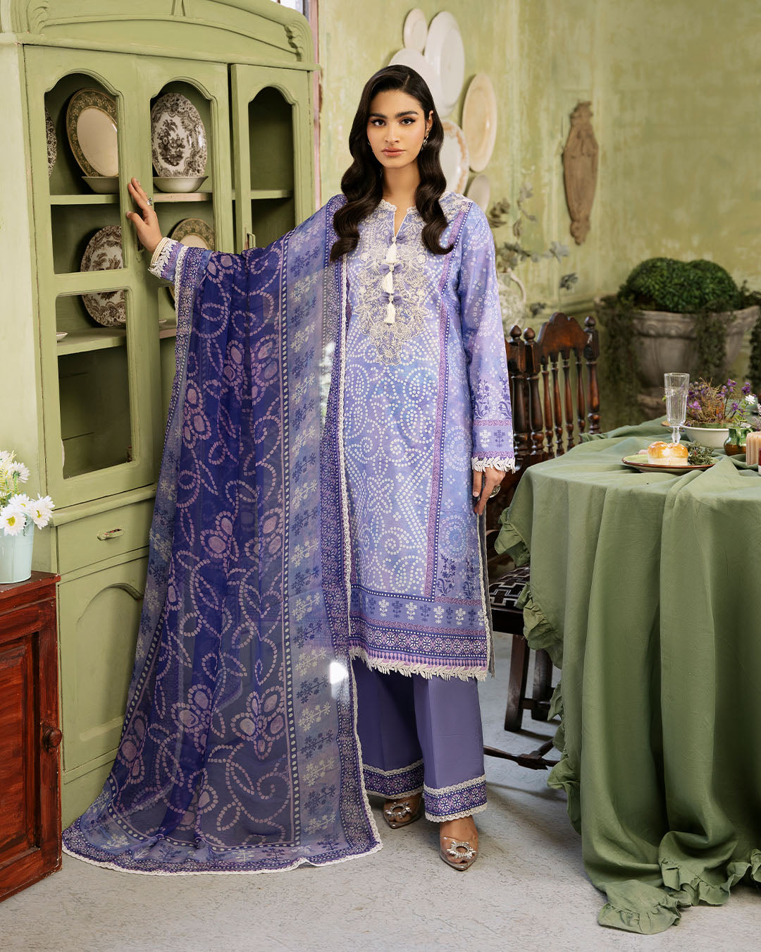 Roheenaz | Flora Printed Lawn | Celestia - Ladies Clothes 