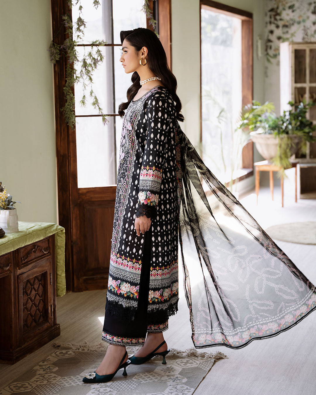 Roheenaz | Flora Printed Lawn | Veridian - Ladies Clothes 