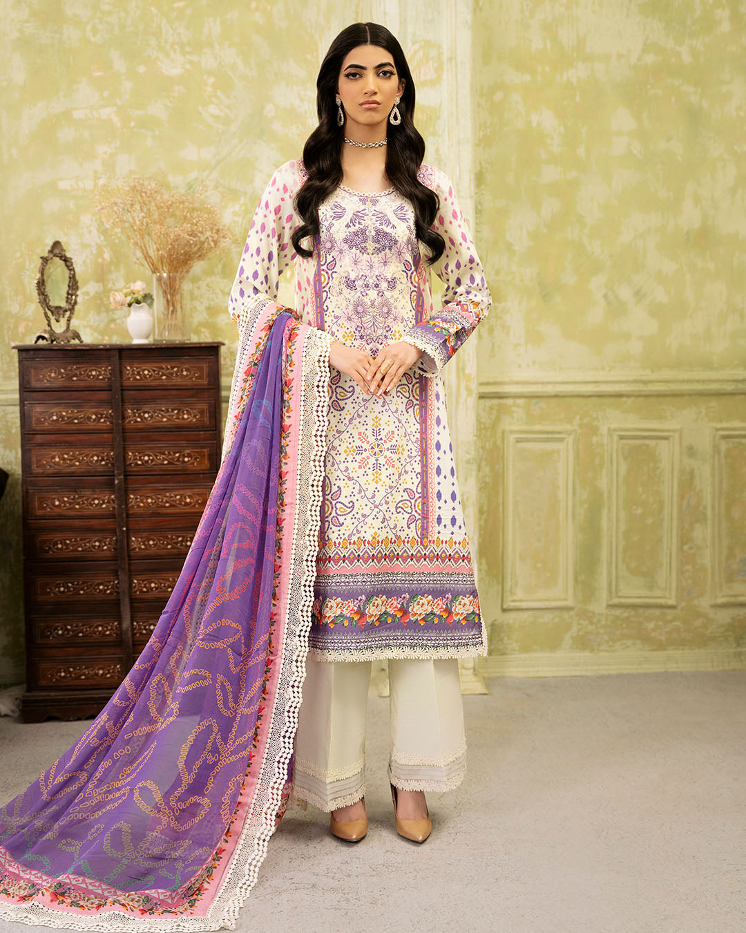 Roheenaz | Flora Printed Lawn | Evangeline