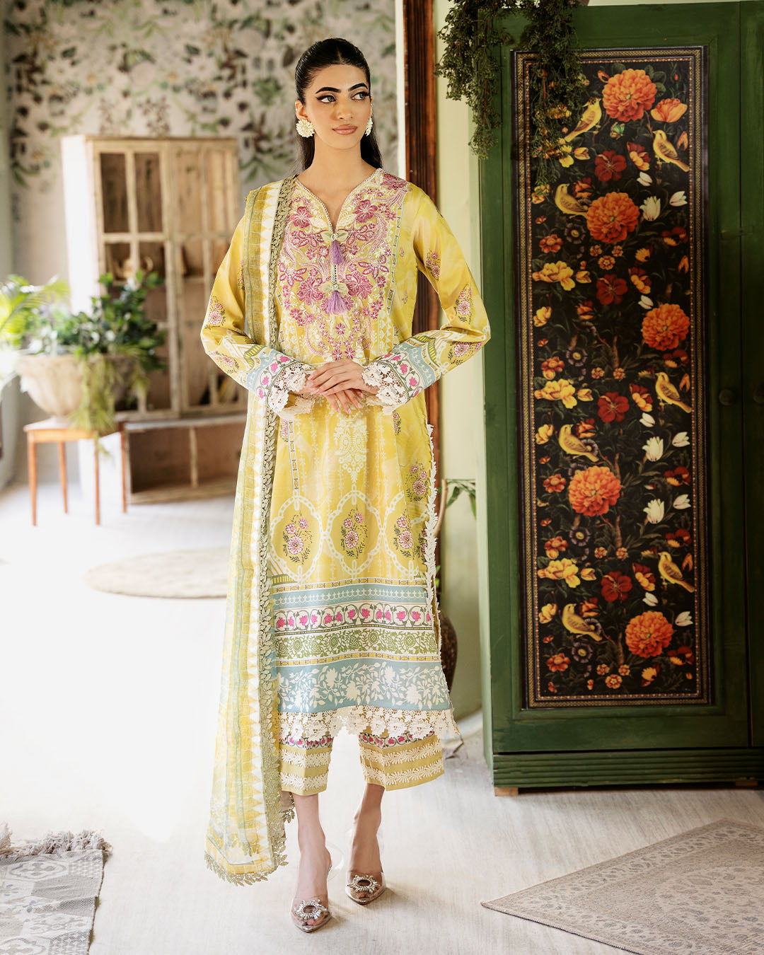 Roheenaz | Flora Printed Lawn | Mystique - Ladies Clothes 