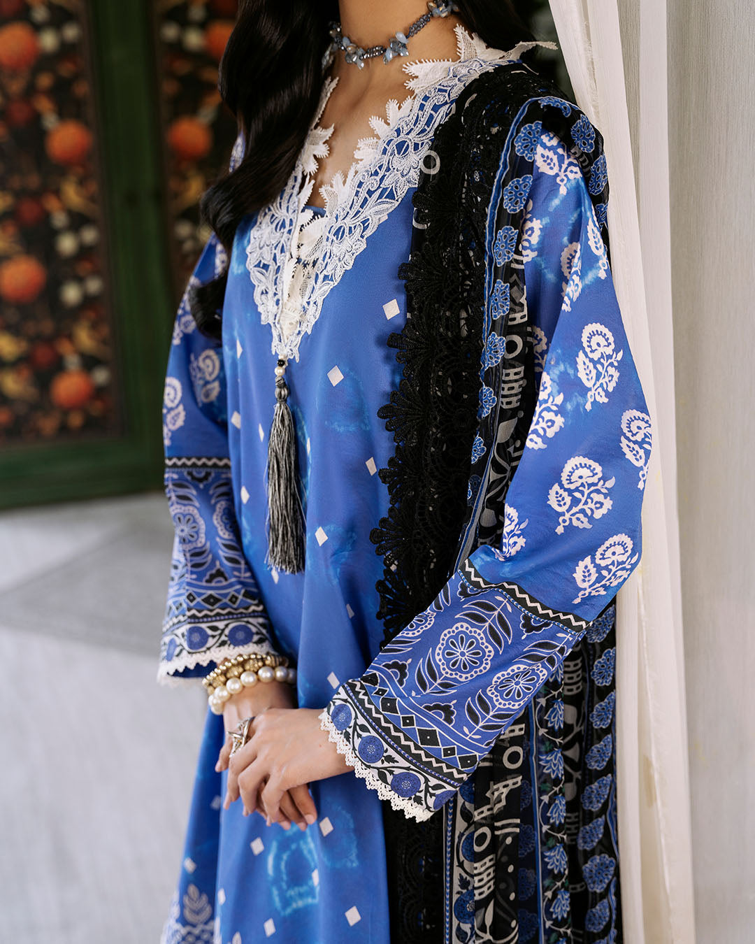 Roheenaz | Flora Printed Lawn | Ember - Ladies Clothes 