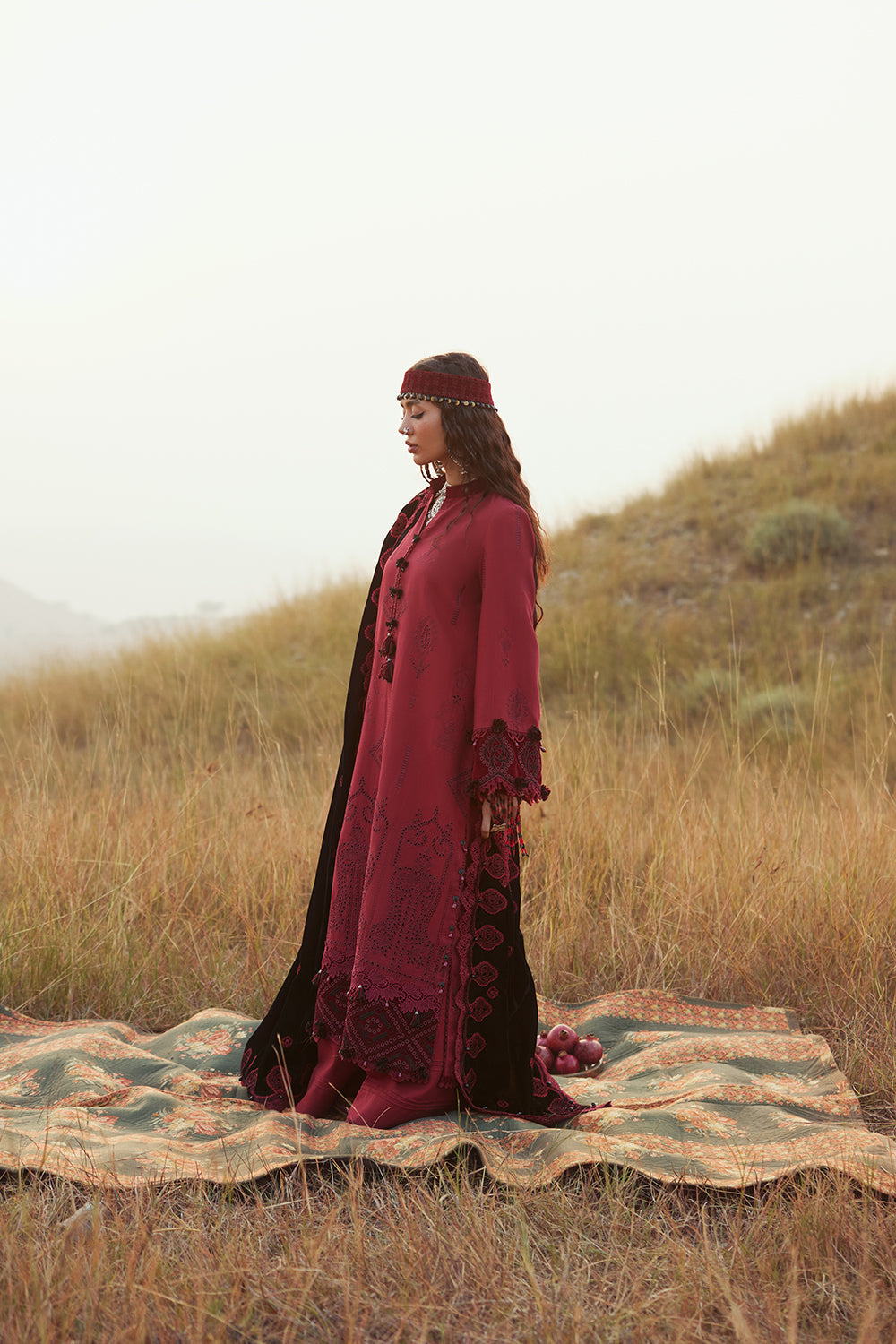 NAZNEEN-SRW25-04 – authentic Pakistani dress from the Winter Khaddar 25 collection for women in the UK