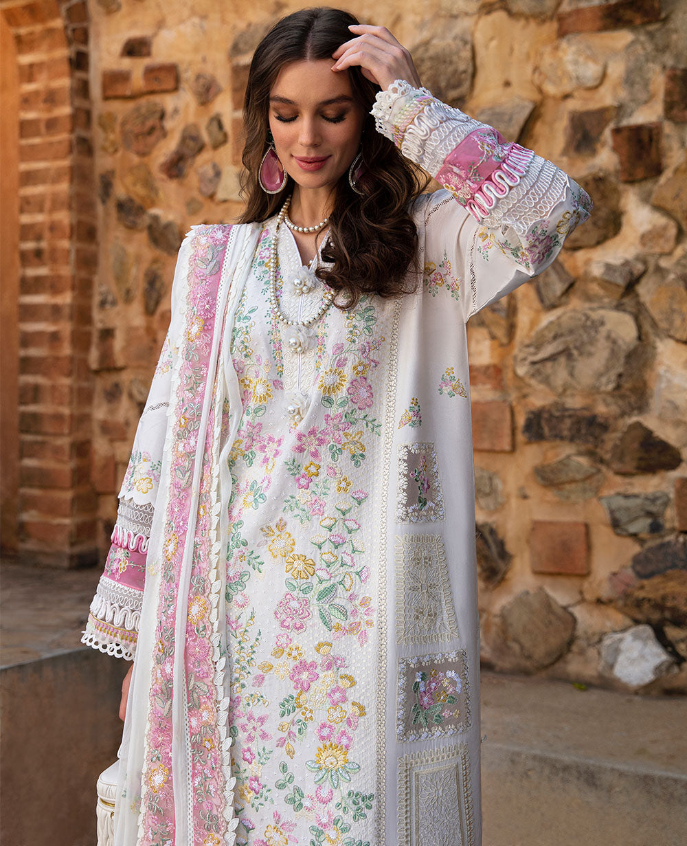 Republic Womenswear | Ilana Eid Luxury Lawn | Reveuse - Waniyas