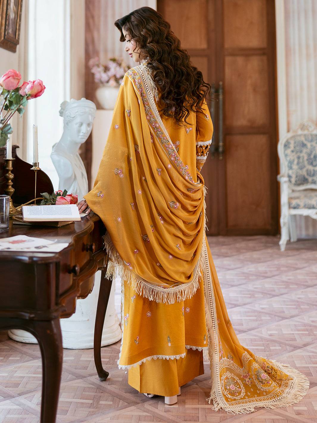 Mahnur | Sophie Luxury Lawn 25 | Rosy by Maria Faisal - Registered Vendor of : Mahnur - type : Ladies Clothes - 100% original wedding dresses