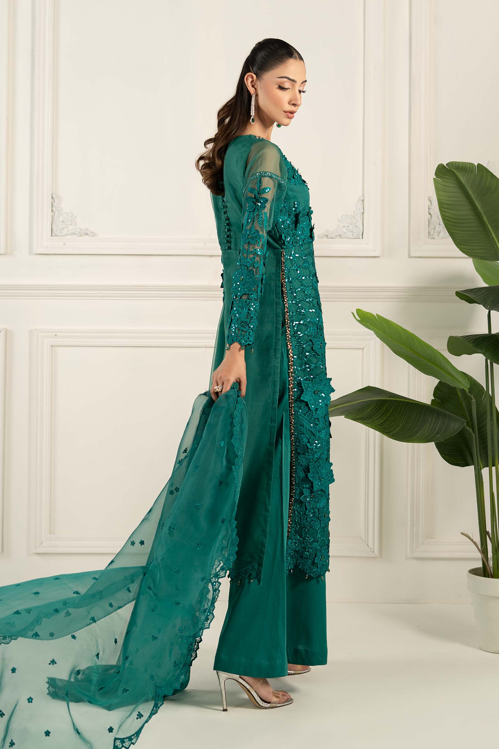 Maira B | Ready to Wear | SF-EF25-04 by Maria Faisal - Registered Vendor of : Maria B - type : Wedding Dress - 100% original wedding dresses