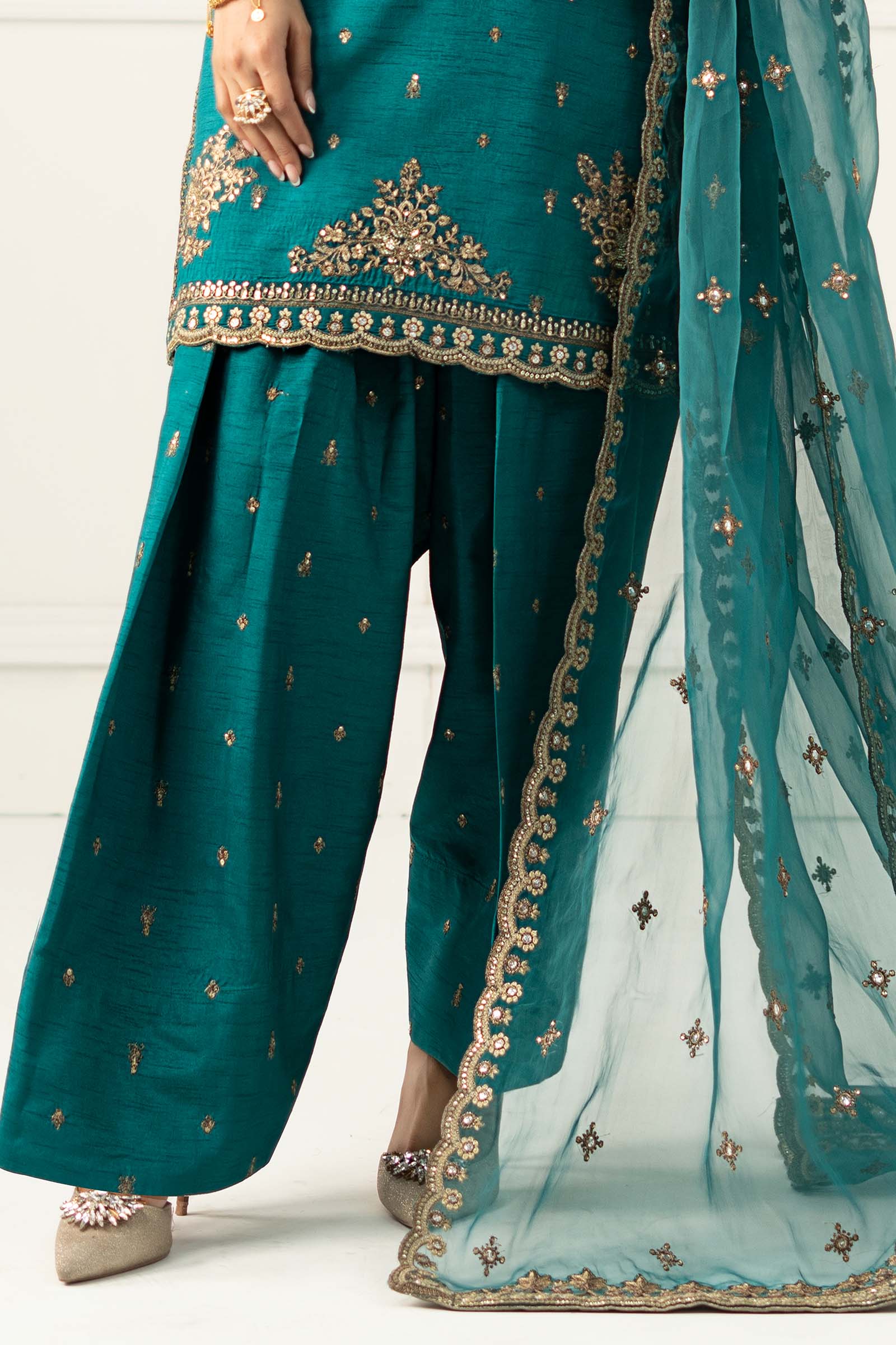Maira B | Ready to Wear | SF-EF25-63 by Maria Faisal - Registered Vendor of : Maria B - type : Wedding Dress - 100% original wedding dresses