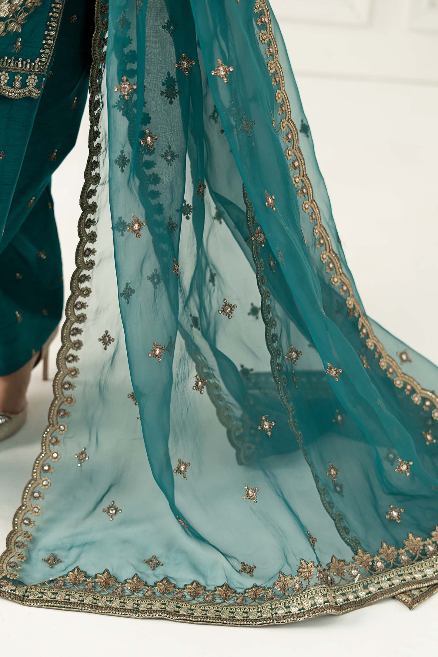 Maira B | Ready to Wear | SF-EF25-63 by Maria Faisal - Registered Vendor of : Maria B - type : Wedding Dress - 100% original wedding dresses