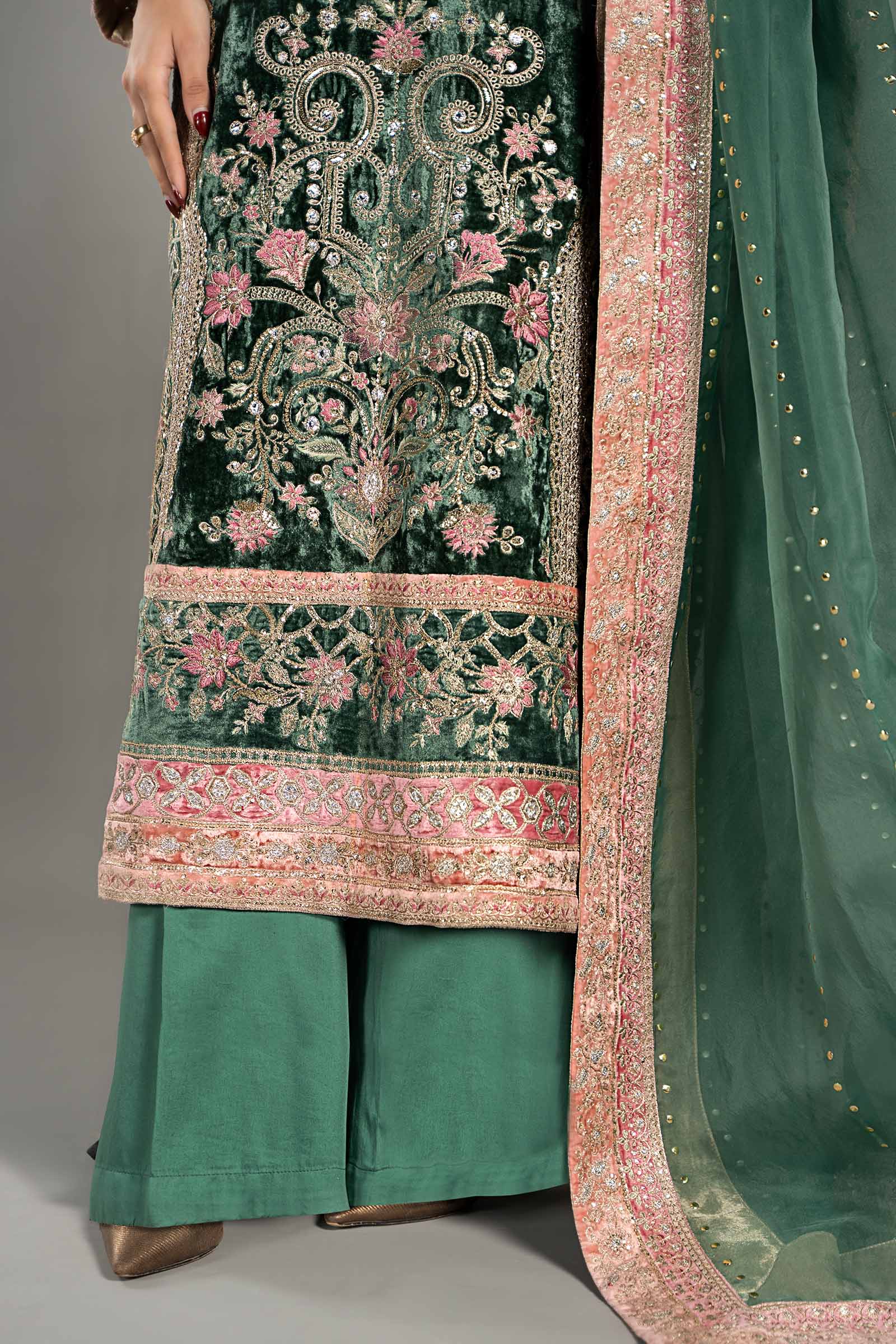 Maira B | Ready to Wear | SF-W24-21 by Maria Faisal - Registered Vendor of : Maria B - type : Wedding Dress - 100% original wedding dresses
