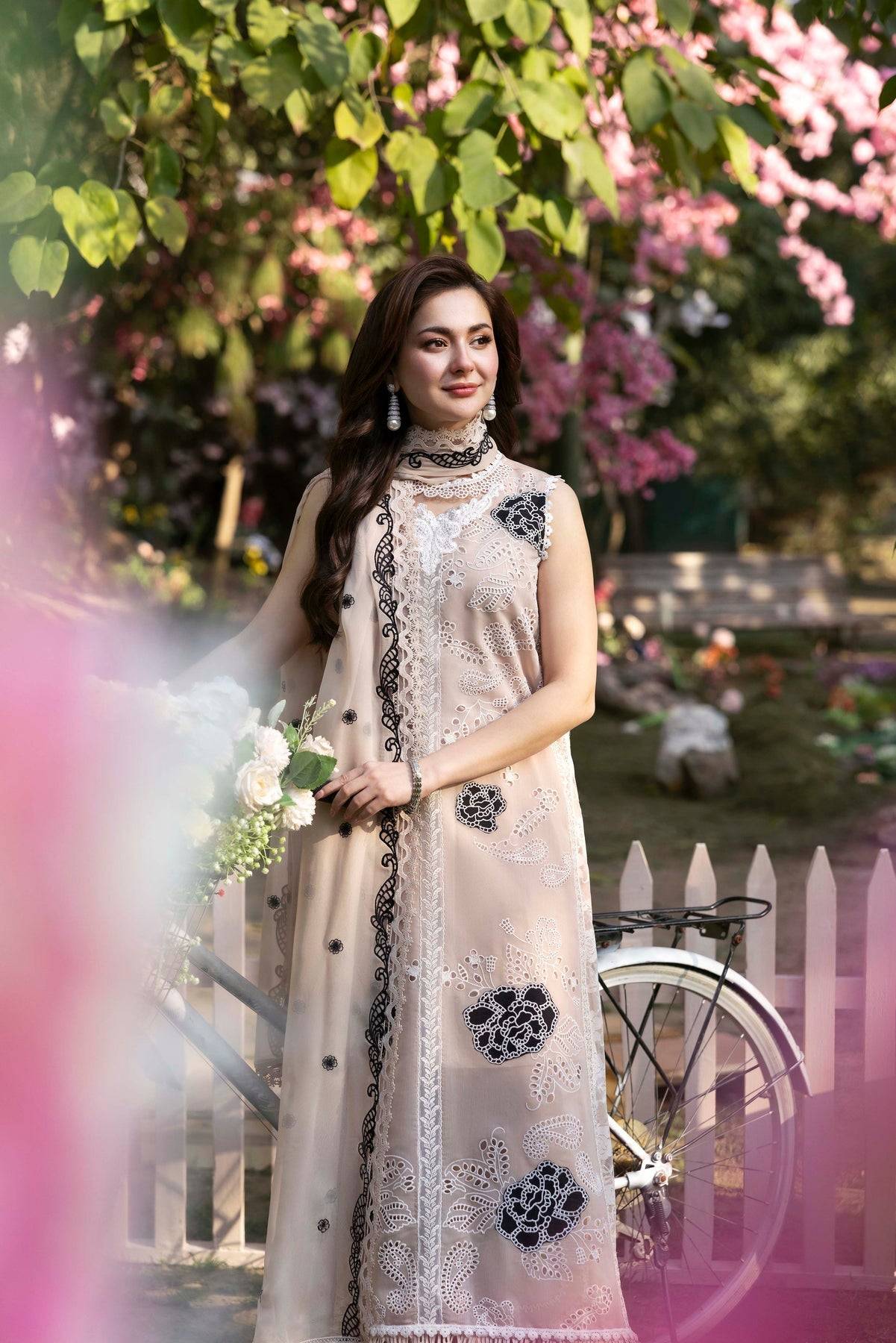 Sable Vogue | Luxury Formal 25 | SL-01-25-V1 by Maria Faisal - Registered Vendor of : Sable Vogue - type : Ladies Clothes - 100% original wedding dresses