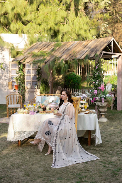 Sable Vogue | Luxury Formal 25 | SL-01-25-V1 by Maria Faisal - Registered Vendor of : Sable Vogue - type : Ladies Clothes - 100% original wedding dresses