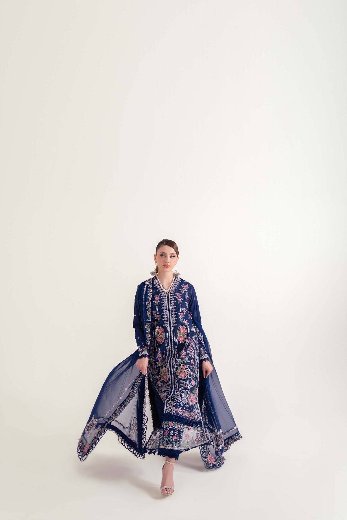 Sable Vogue | Luxury Lawn 25 | SL-07-25-V2 by Maria Faisal - Registered Vendor of : Sable Vogue - type : Ladies Clothes - 100% original wedding dresses