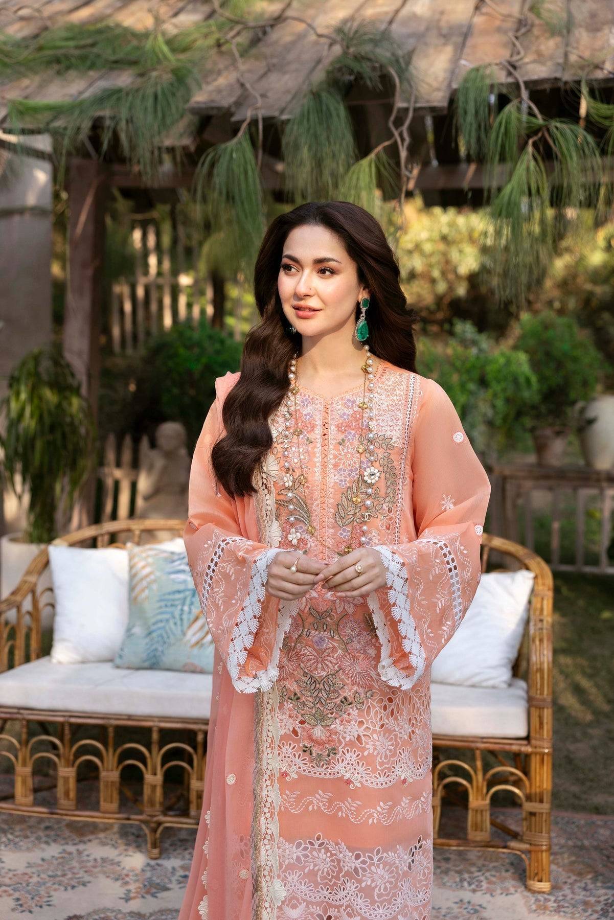Sable Vogue | Luxury Formal 25 | SL-10-25-V1 by Maria Faisal - Registered Vendor of : Sable Vogue - type : Ladies Clothes - 100% original wedding dresses