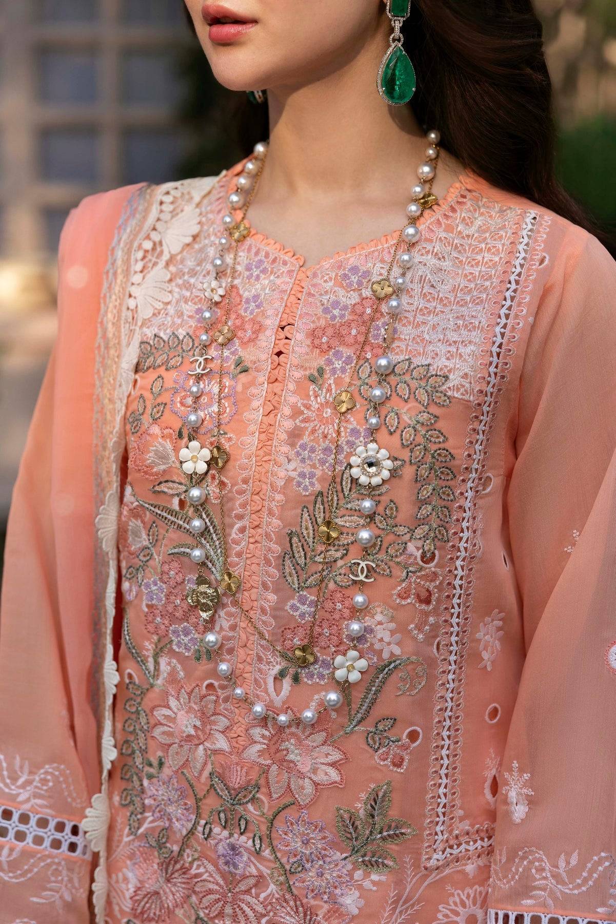 Sable Vogue | Luxury Formal 25 | SL-10-25-V1 by Maria Faisal - Registered Vendor of : Sable Vogue - type : Ladies Clothes - 100% original wedding dresses