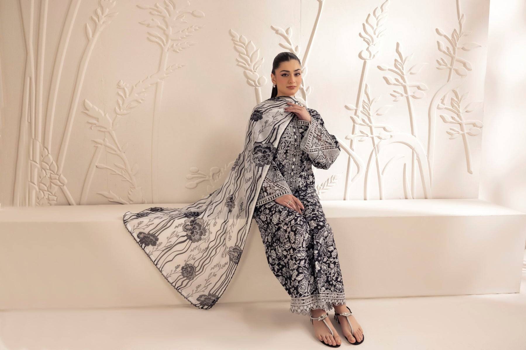 Mohagni | Tulip 25 | SPL-10 by Maria Faisal - Registered Vendor of : Mohagni - type : Ladies Clothes - 100% original wedding dresses