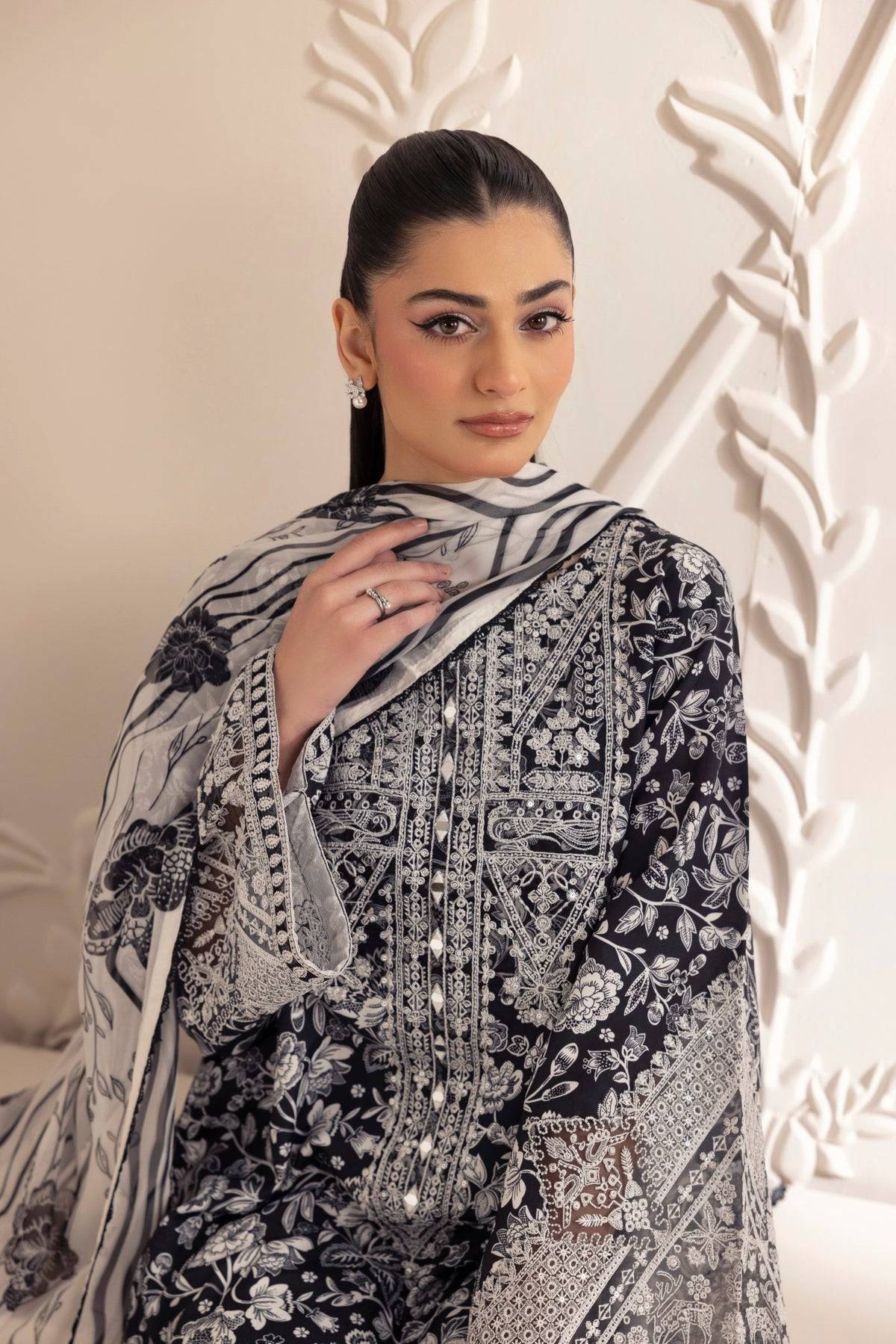 Mohagni | Tulip 25 | SPL-10 by Maria Faisal - Registered Vendor of : Mohagni - type : Ladies Clothes - 100% original wedding dresses