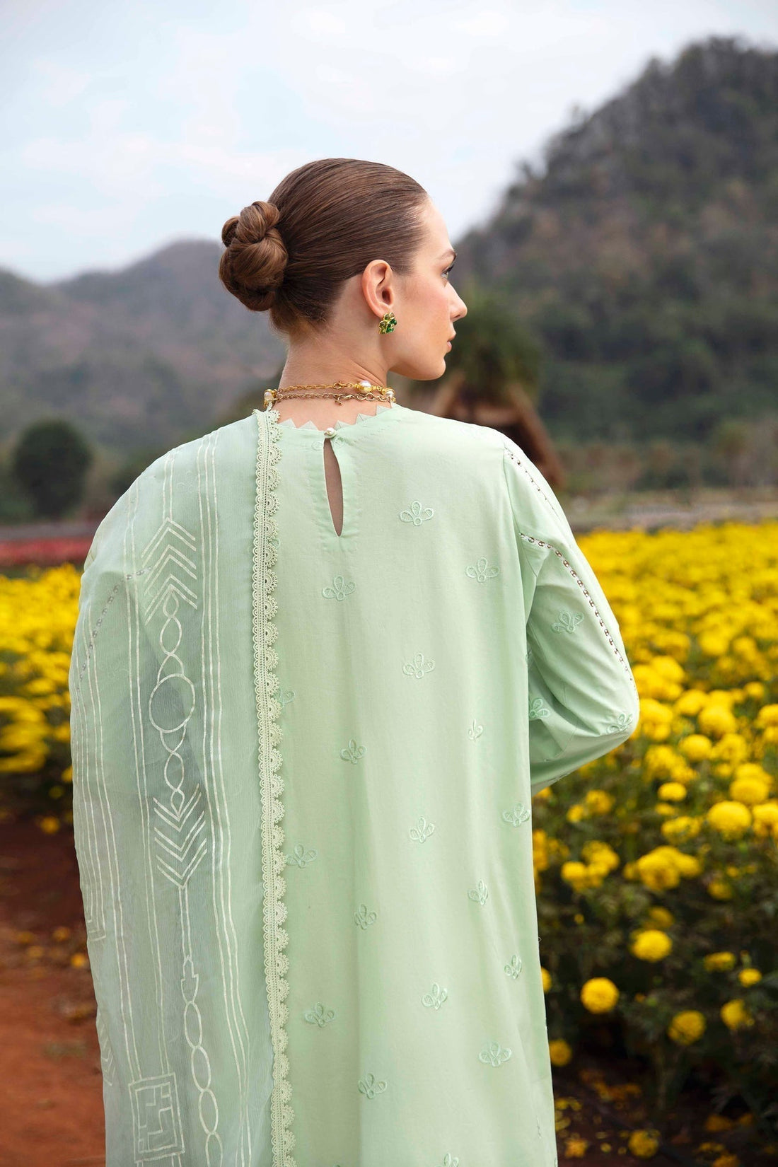 Sable Vogue | Luxury Lawn 24 | Nisa - Ladies Clothes - Maria Faisal