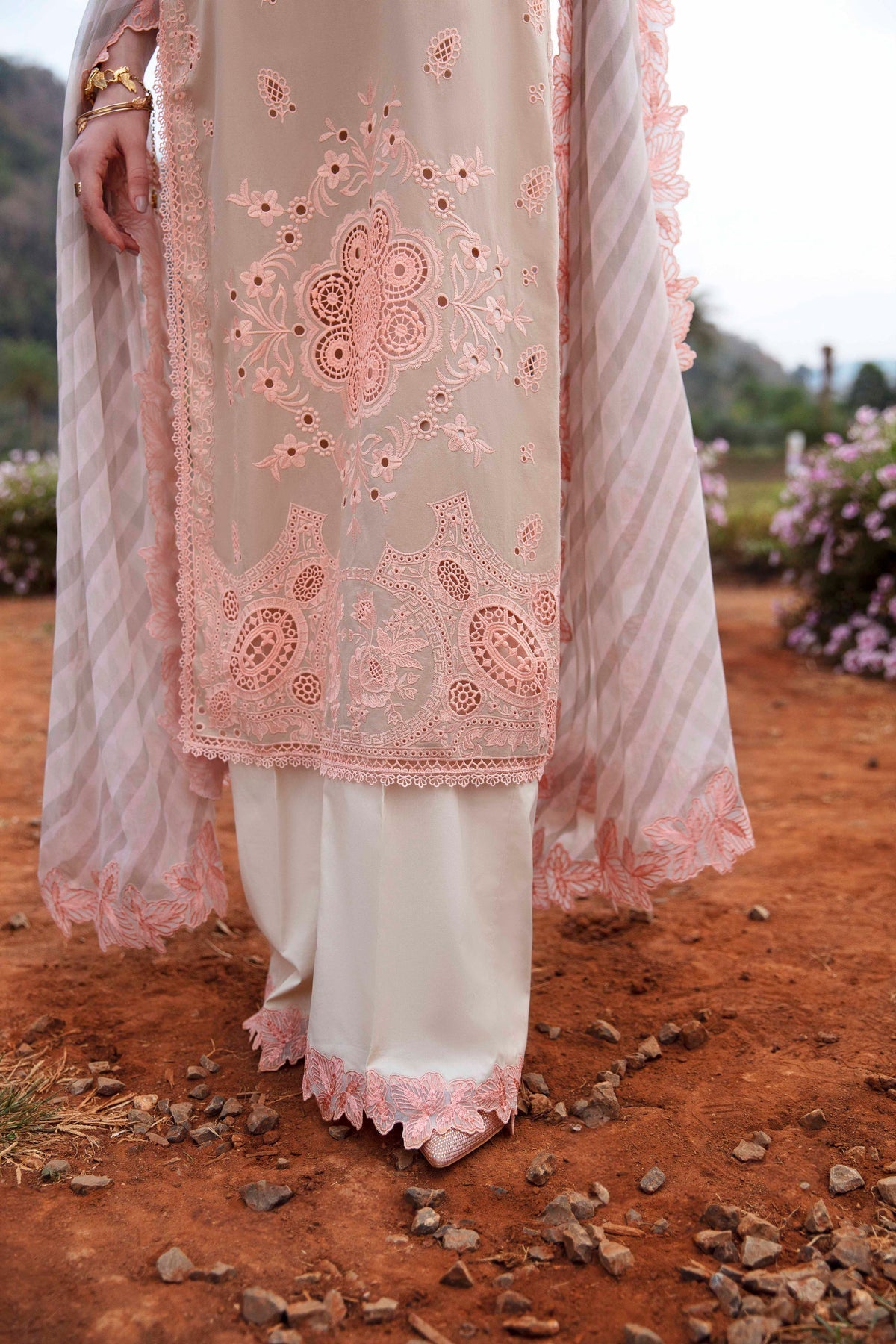 Sable Vogue | Luxury Lawn 24 | Clara - Ladies Clothes - Maria Faisal