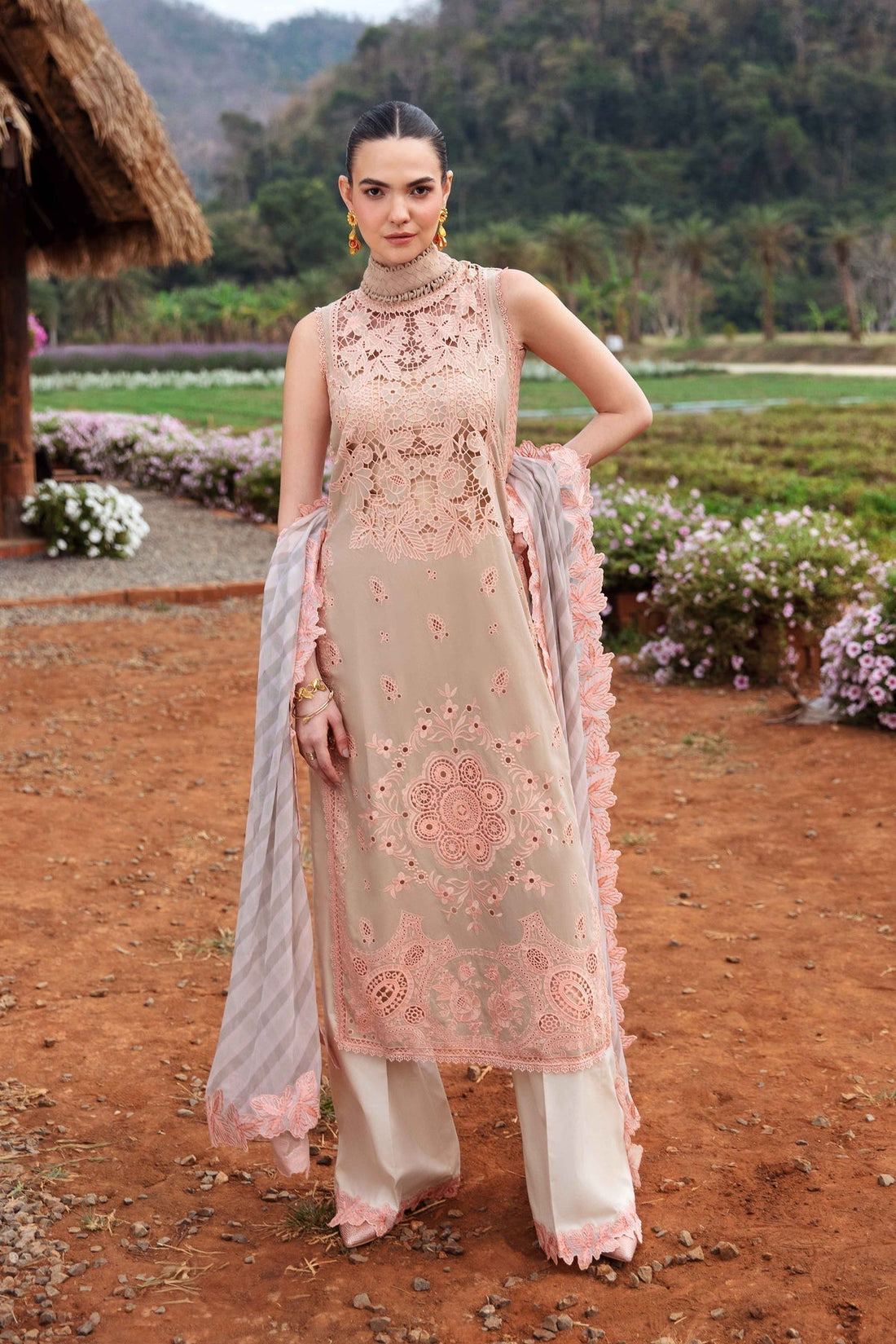 Sable Vogue | Luxury Lawn 24 | Clara - Ladies Clothes - Maria Faisal
