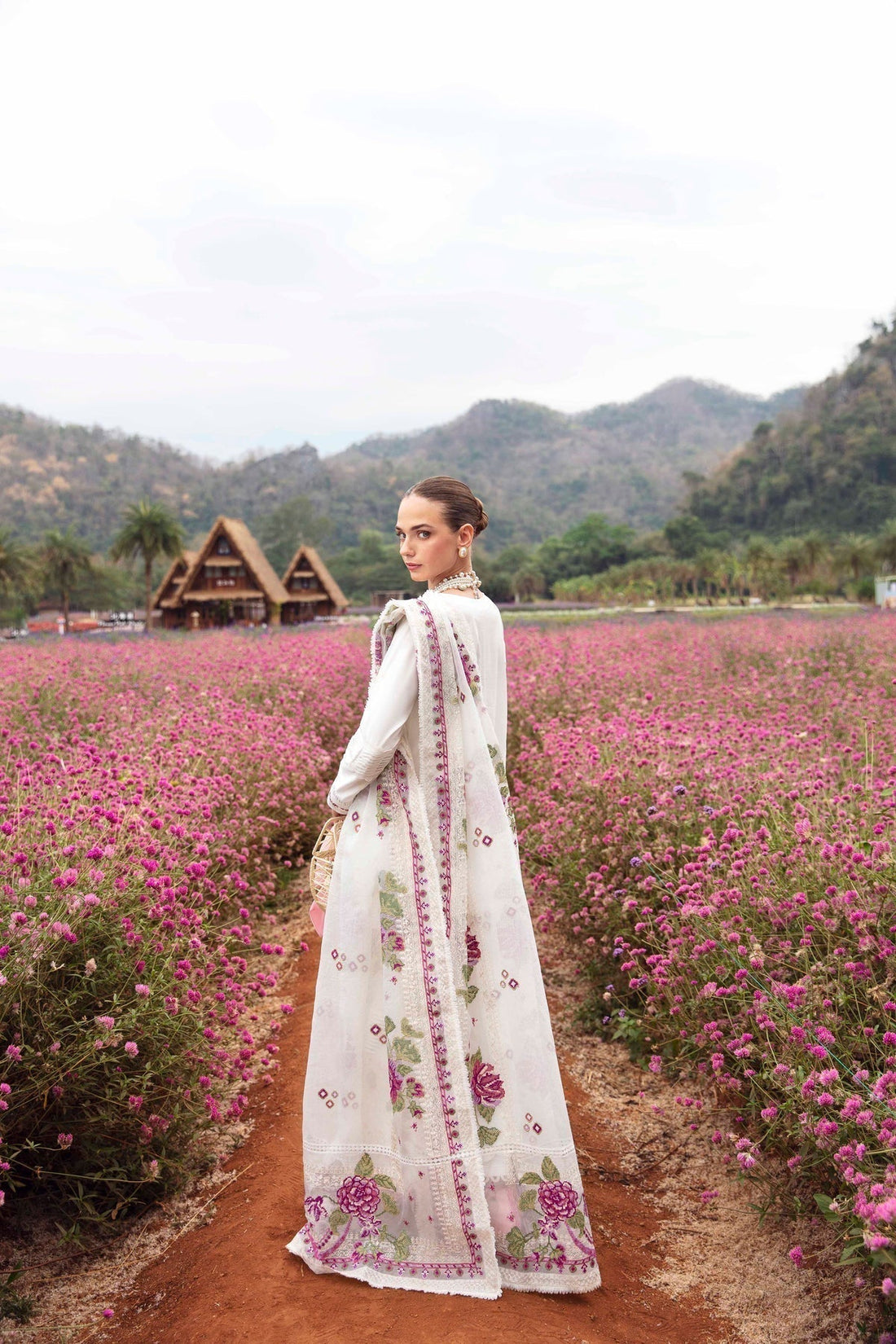 Sable Vogue | Luxury Lawn 24 | Lyra - Ladies Clothes - Maria Faisal