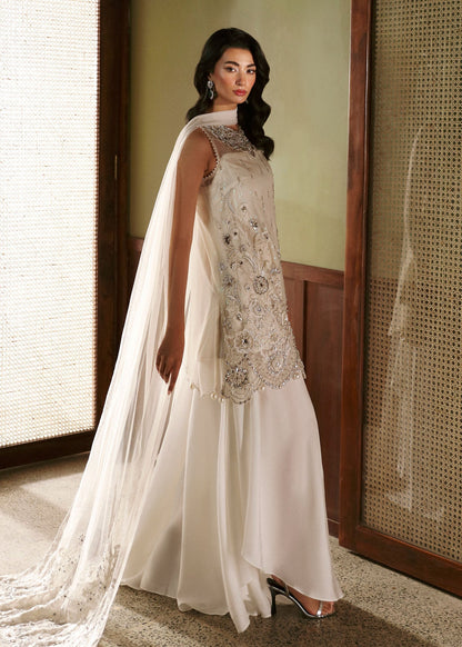 Sadaf Fawad Khan | Late Checkout at the Fred | Shyla - Ladies Clothes 