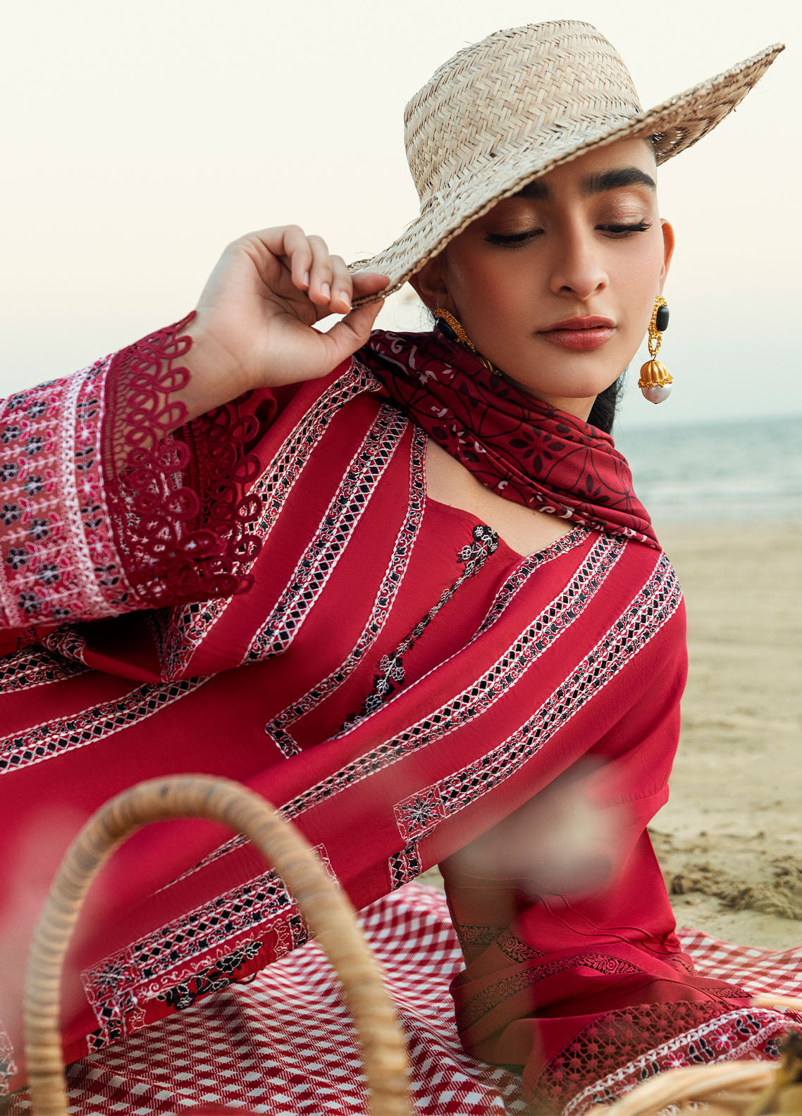 Sahane | Yaariyan Lawn Edit 25 | CT -20004 INA - Yaariyan by Maria Faisal - Registered Vendor of : Sahane - type : Ladies Clothes - 100% original wedding dresses