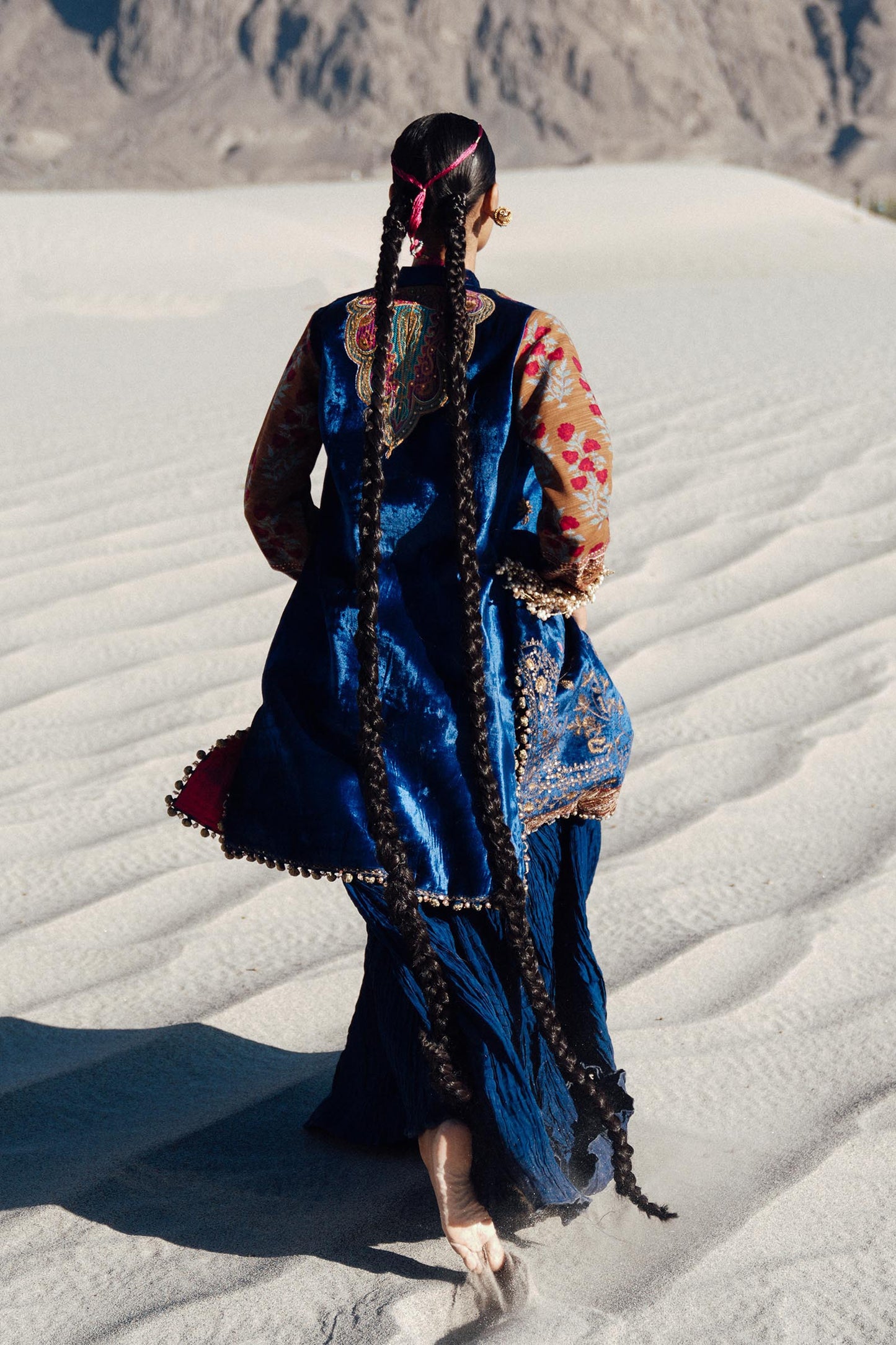 Sana Safinaz | Winter Shawl 24 | Velvet V241-001-3CP - Ladies Clothes - Maria Faisal