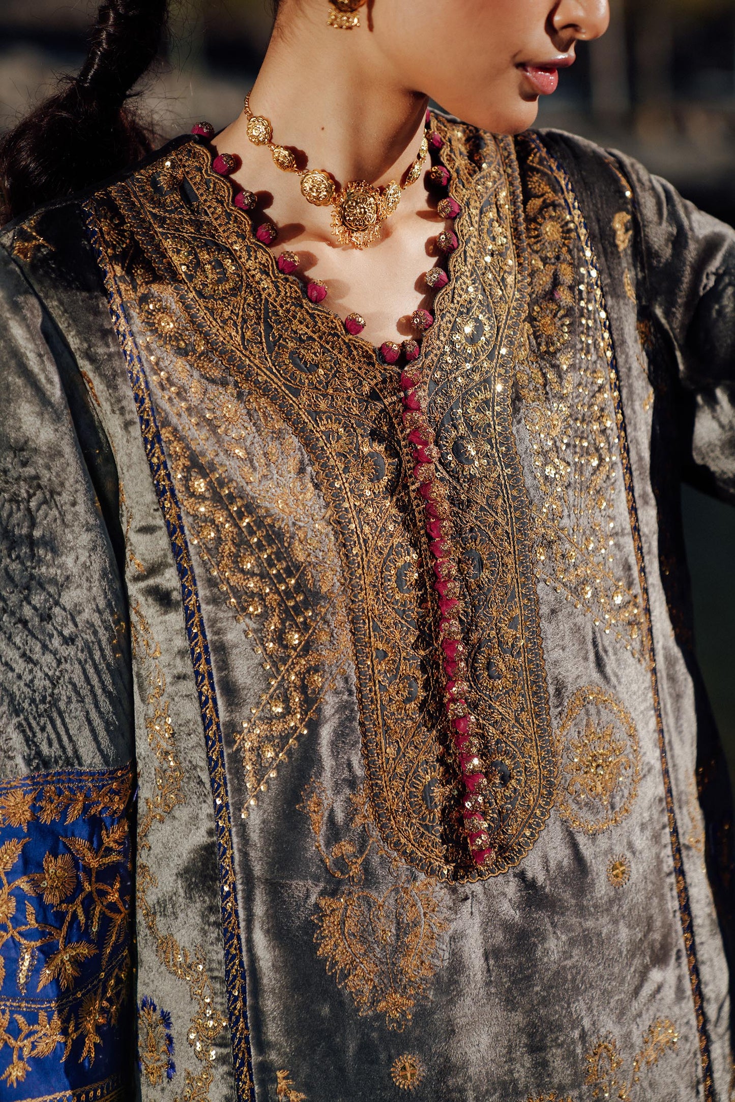 Sana Safinaz | Winter Shawl 24 | Velvet V241-004-3CP - Ladies Clothes - Maria Faisal