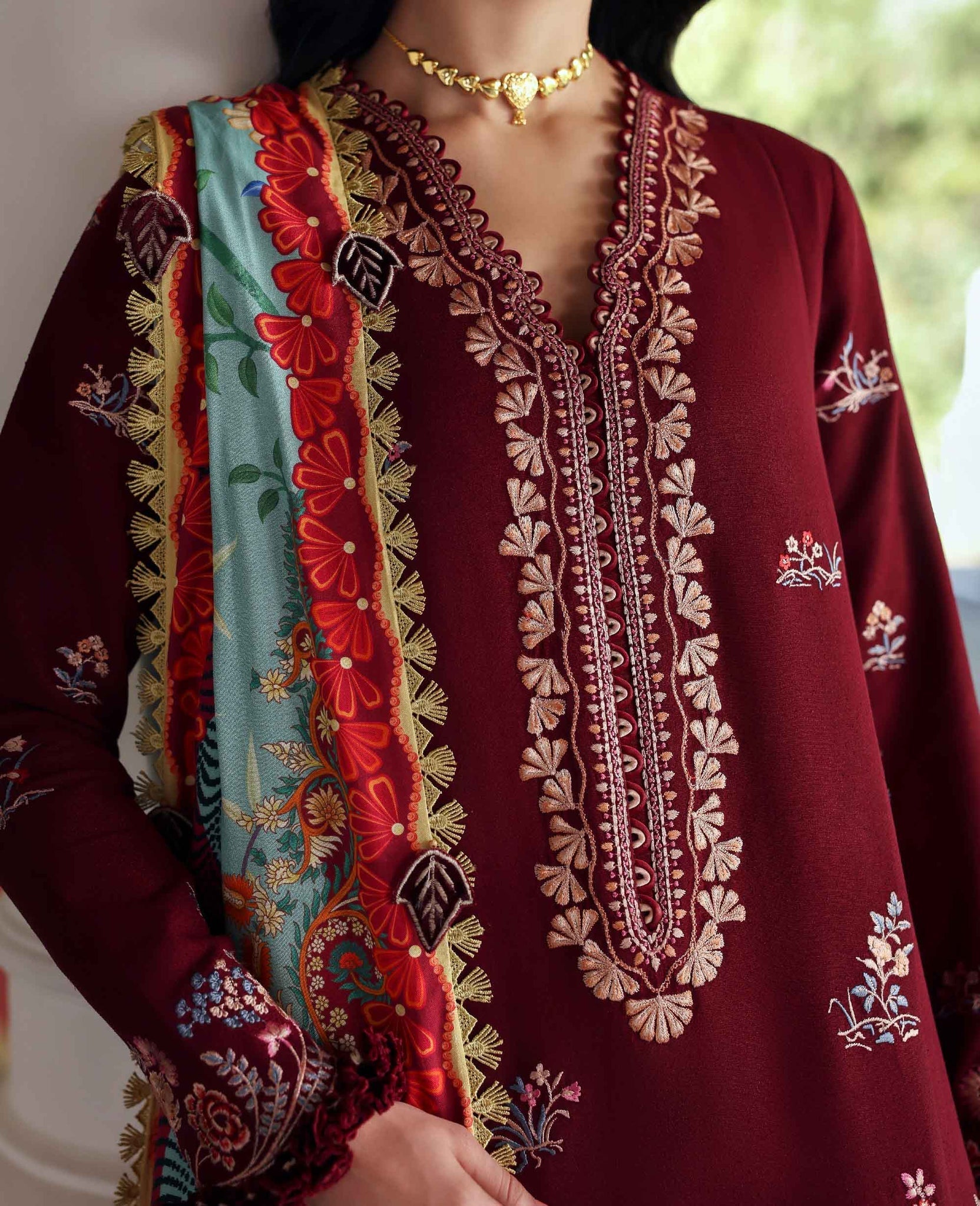 Sienna – authentic Pakistani dress from the Amaris Luxury Shawl 25 collection for women in the UK