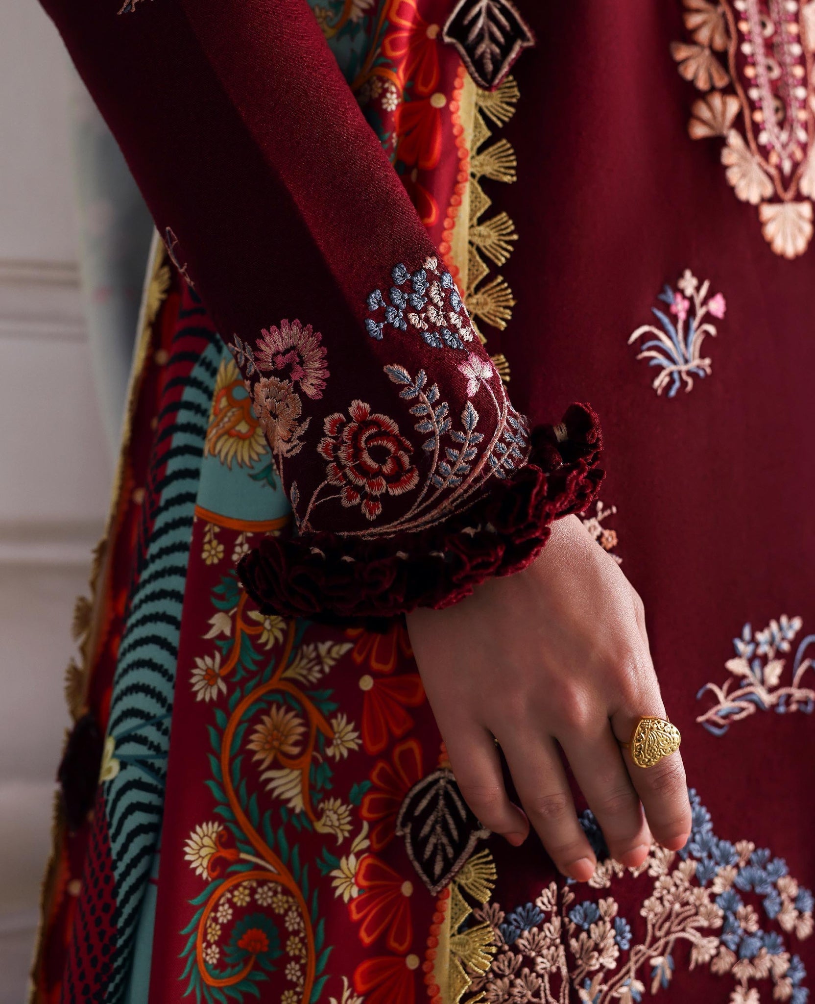 Sienna – authentic Pakistani dress from the Amaris Luxury Shawl 25 collection for women in the UK