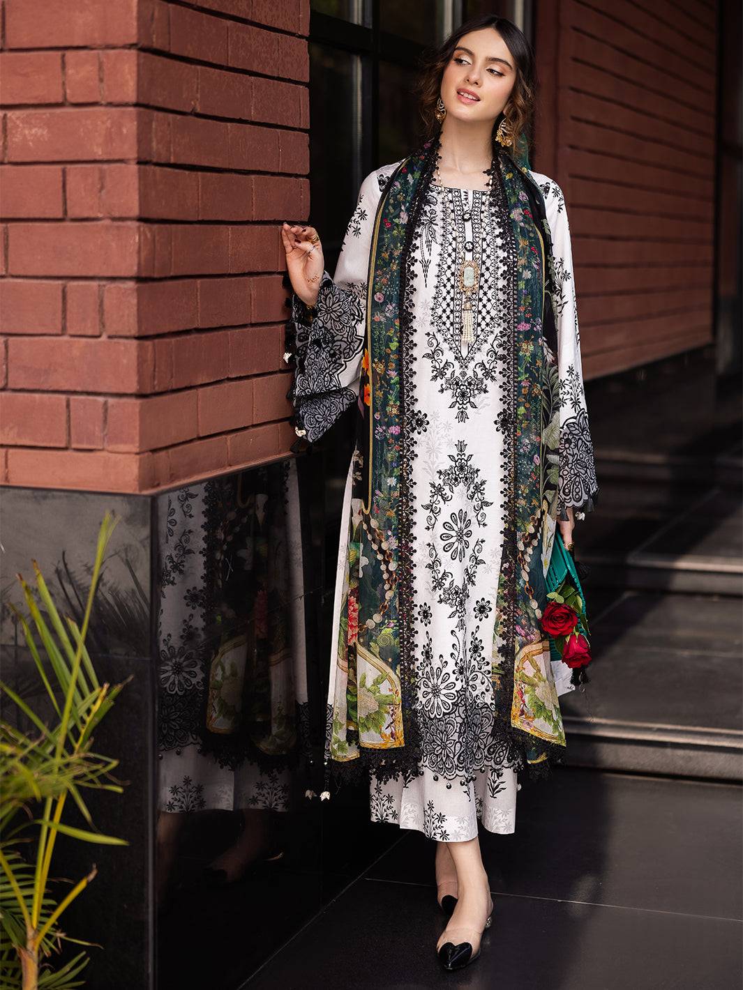 Mahnur | After Hours Luxury Lawn 25 | Sundaze Soiree by Maria Faisal - Registered Vendor of : Mahnur - type : Ladies Clothes - 100% original wedding dresses